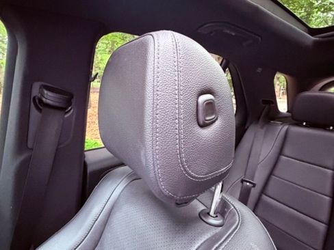 Used 2022 Mercedes-Benz GLE 350 4MATIC image 16