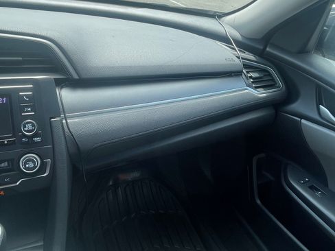 Used 2018 Honda Civic LX image 10