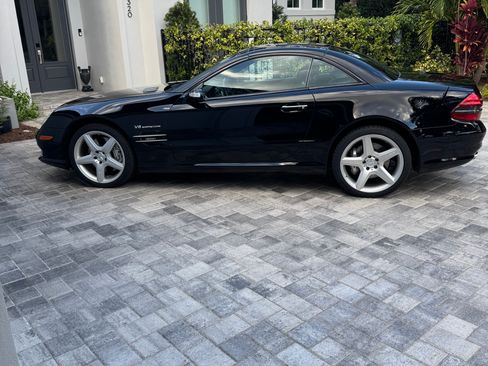 Used 2008 Mercedes-Benz SL 55 AMG image 2