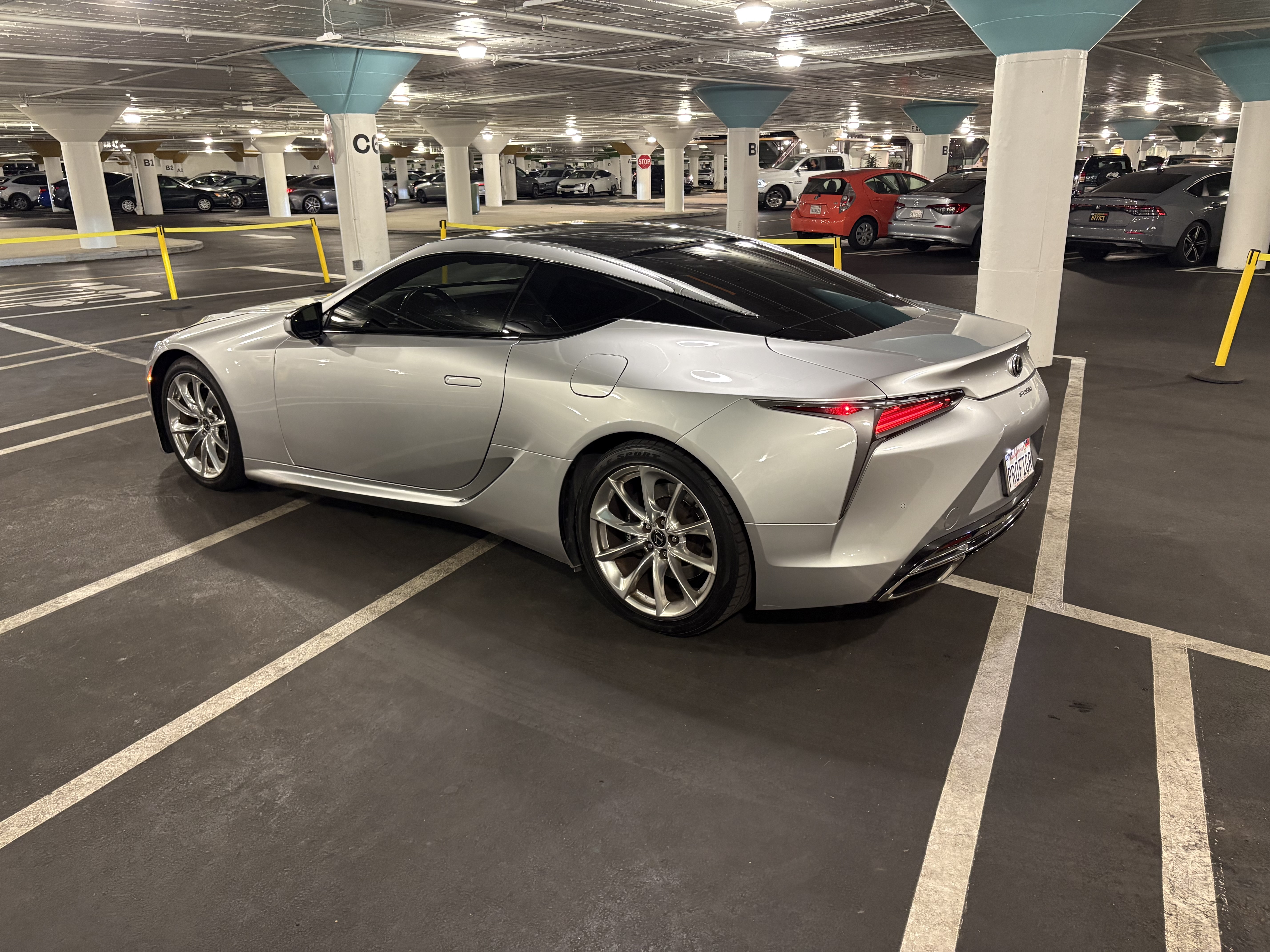 Used 2018 Lexus LC 500 Coupe w/ Touring Package RWD image 27