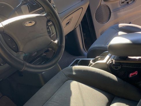 Used 2001 Ford Explorer Sport Trac 4x4 image 19