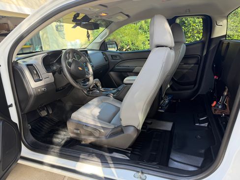 Used 2019 Chevrolet Colorado W/T w/ WT Convenience Package image 8