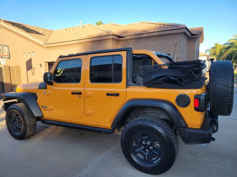 Used 2021 Jeep Wrangler Unlimited Sport image 8