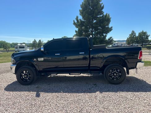 Used 2014 RAM 2500 Longhorn w/ Convenience Group AWD/4WD image 4