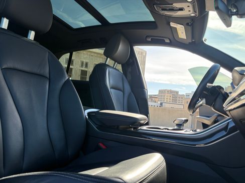 Used 2020 Audi Q8 Premium w/ Black Optic Package image 15