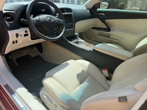 Used 2010 Lexus IS 350C RWD image 26