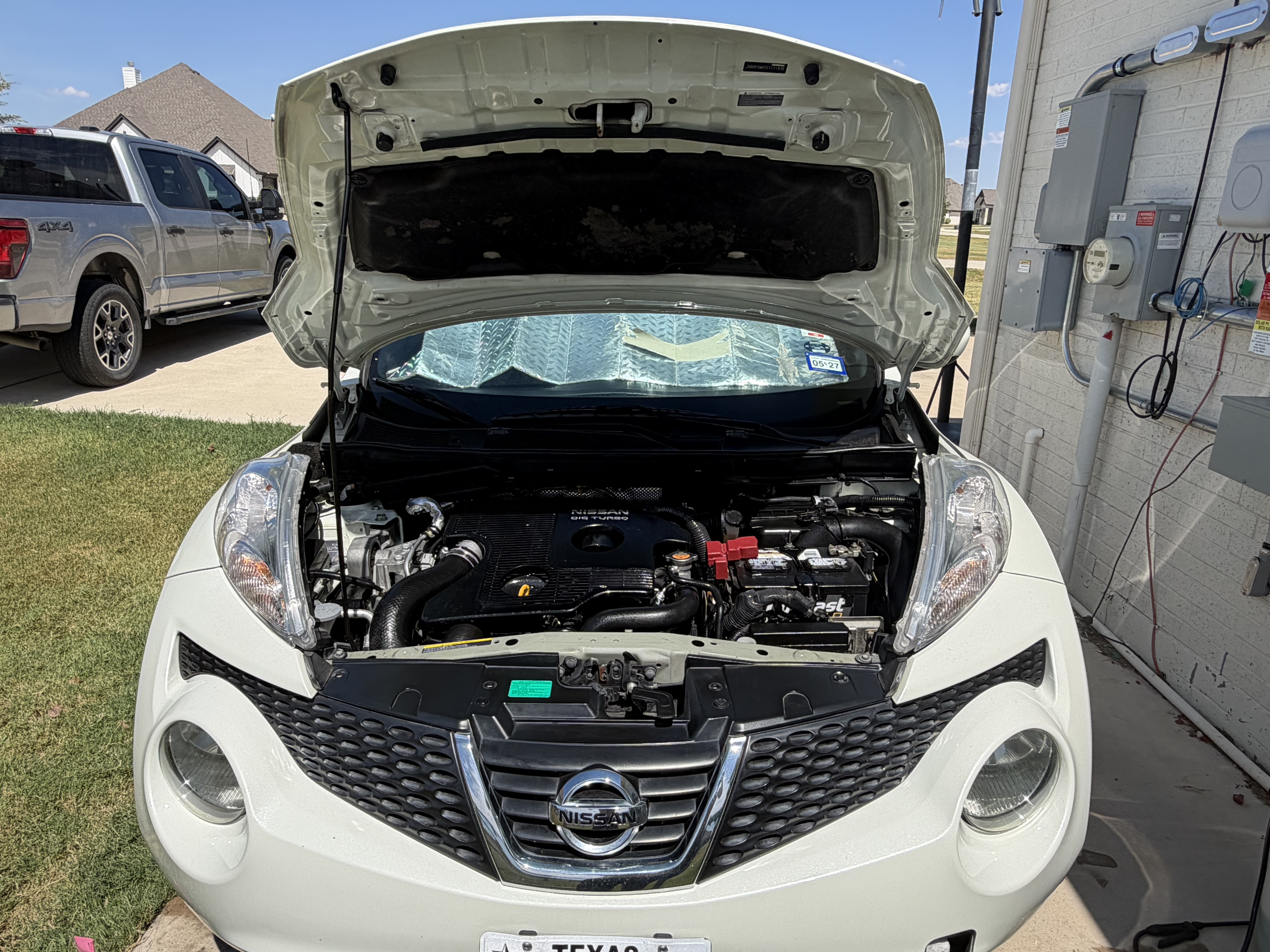Used 2012 Nissan Juke S FWD image 10