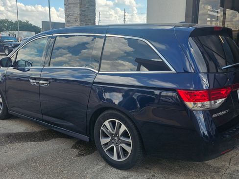 Used 2014 Honda Odyssey Touring Elite image 6