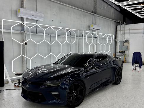 Used 2016 Chevrolet Camaro SS image 1