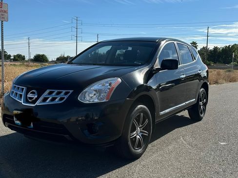 Used 2012 Nissan Rogue S AWD/4WD image 1