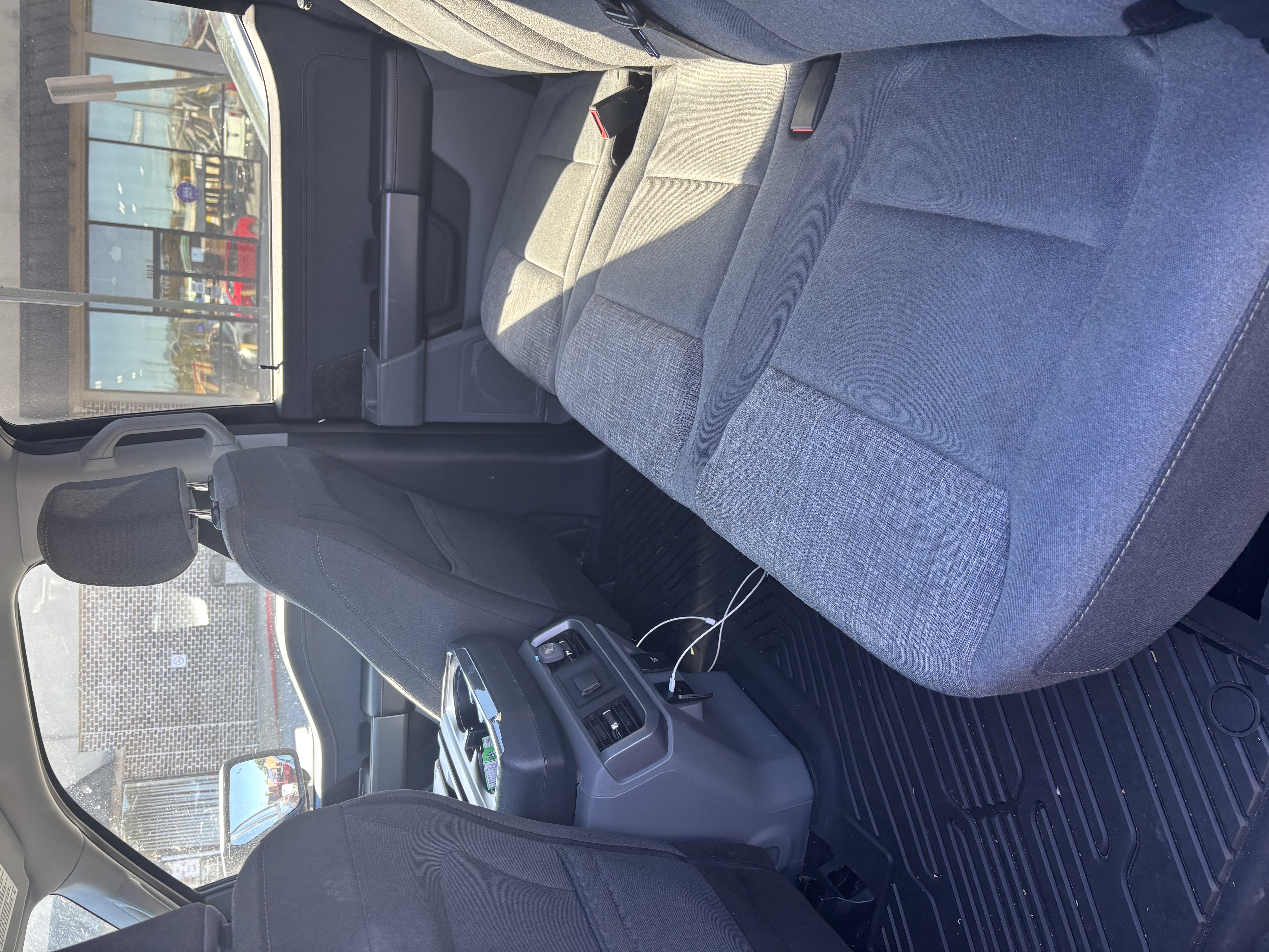 Used 2022 Ford F150 Lightning XLT AWD/4WD image 9