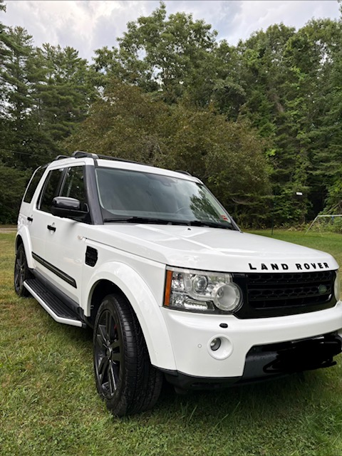 Used 2013 Land Rover LR4 HSE LUX AWD/4WD image 1