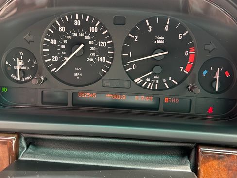 Used 2003 BMW 540i Sedan image 15