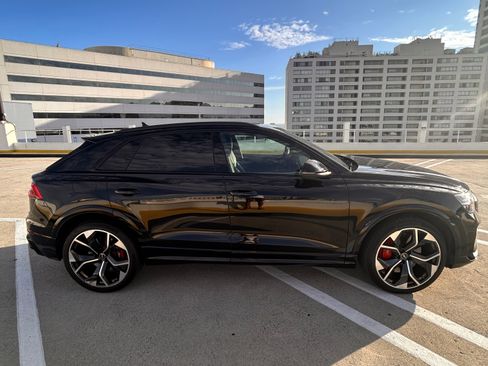 Used 2024 Audi RS Q8 AWD/4WD image 2