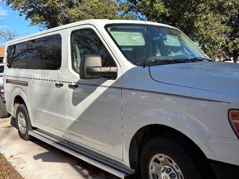 Used 2012 Nissan NV 3500 S image 2