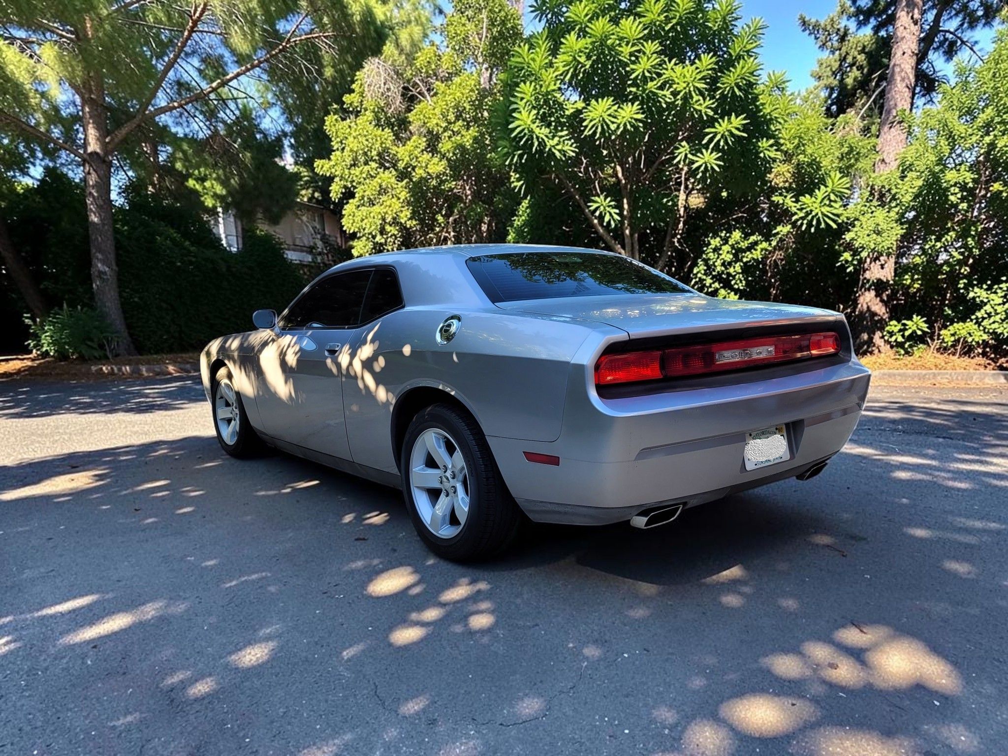 Used 2014 Dodge Challenger SXT RWD image 18