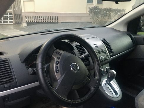 Used 2011 Nissan Sentra 2.0 S image 2