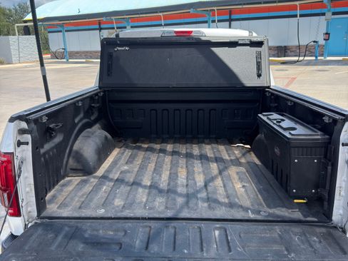 Used 2017 Ford F150 Lariat RWD image 27