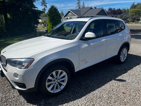 Used 2016 BMW X3 xDrive28i AWD/4WD image 1