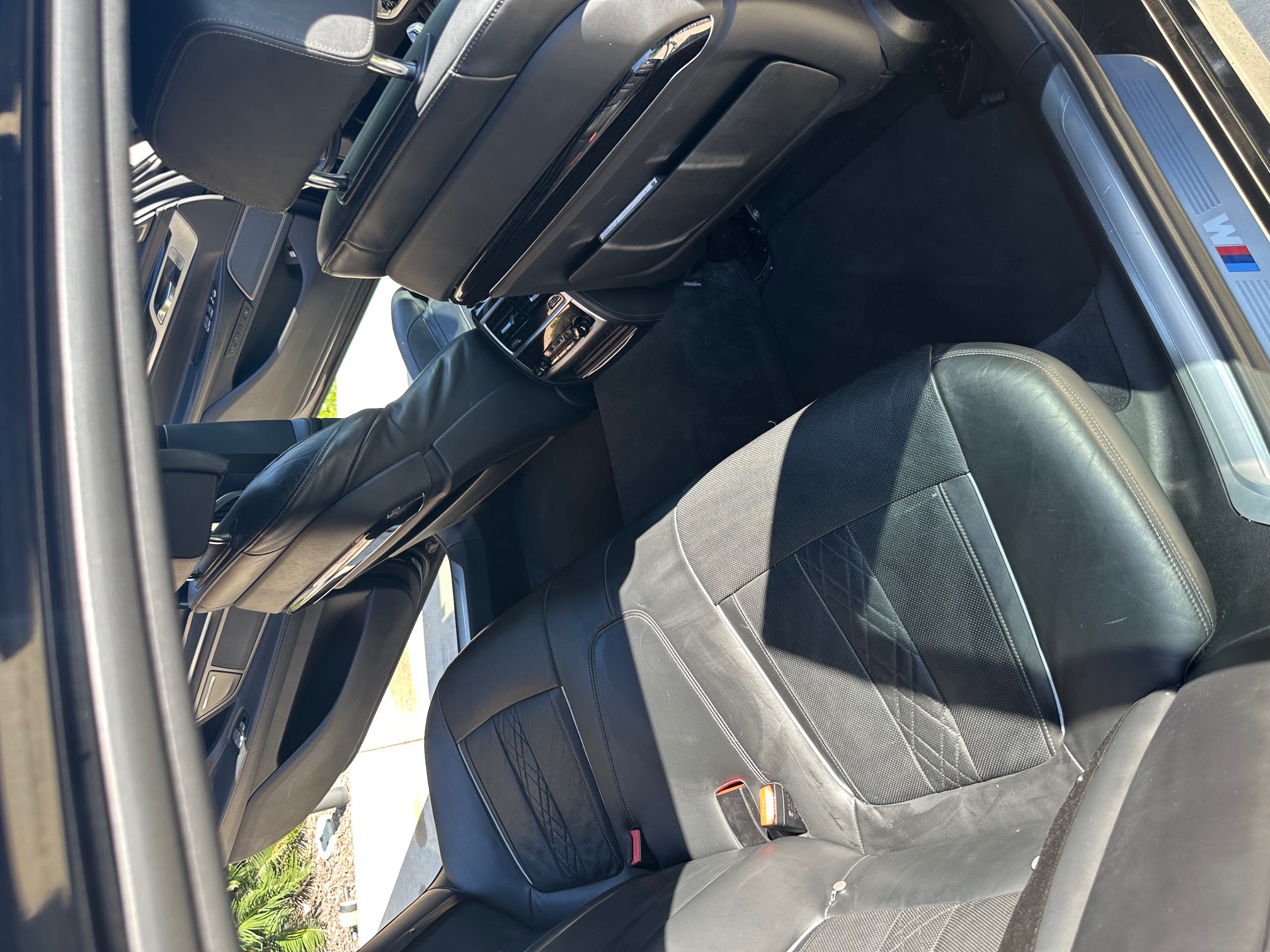 Used 2019 BMW 750i RWD image 14