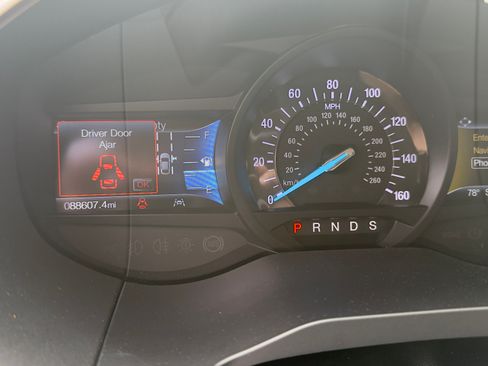 Used 2019 Ford Edge Titanium w/ Equipment Group 301A image 24