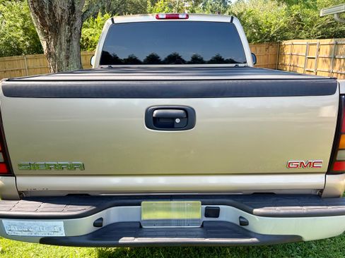 Used 2007 GMC Sierra 1500 W/T RWD image 11