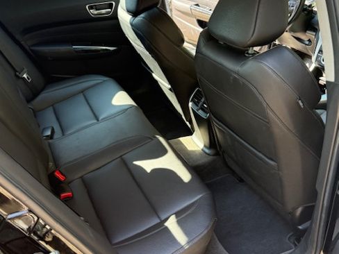 Used 2019 Acura TLX V6 image 9