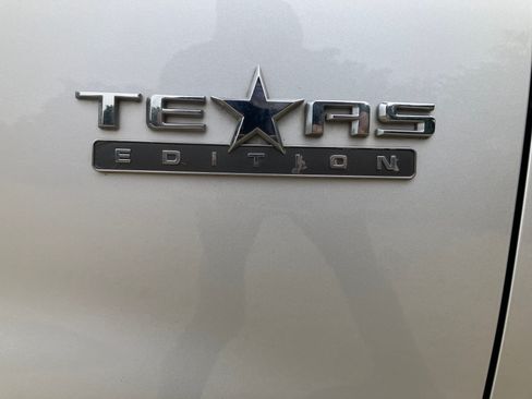 Used 2019 Chevrolet Silverado 1500 LT w/ Texas Edition RWD image 13