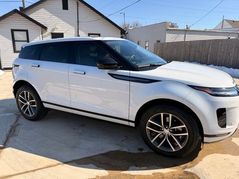 Used 2024 Land Rover Range Rover Evoque S image 5
