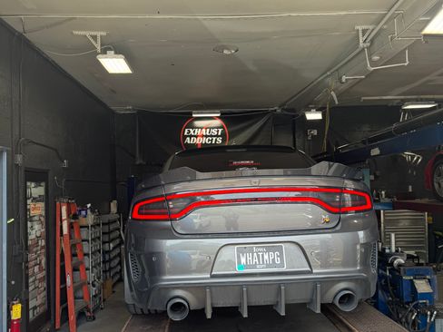 Used 2020 Dodge Charger Scat Pack image 16