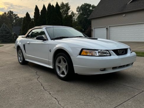 Used 1999 Ford Mustang GT image 5