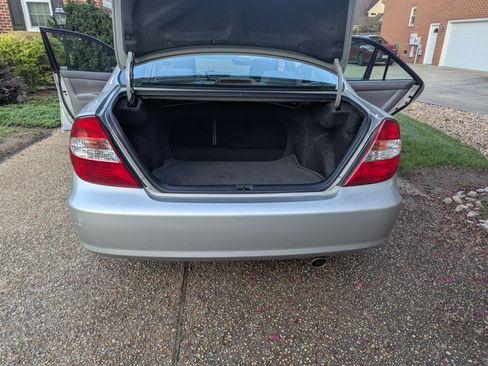Used 2003 Toyota Camry LE FWD image 30