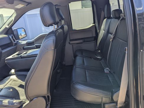 Used 2015 Ford F150 XLT w/ Equipment Group 302A Luxury image 13