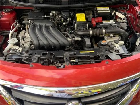 Used 2016 Nissan Versa SV image 5