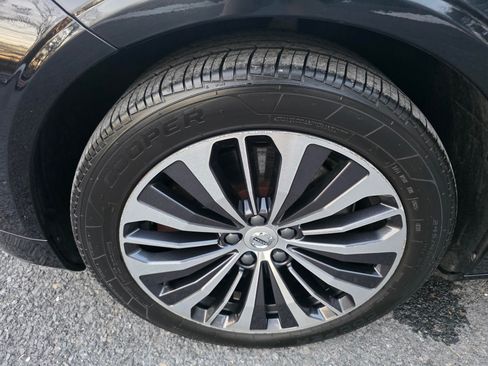 Used 2022 Volvo S90 B6 Momentum image 27