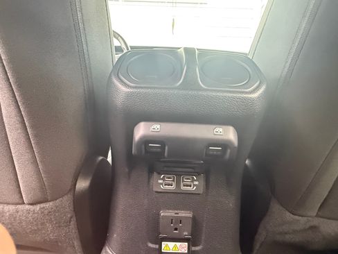 Used 2022 Jeep Wrangler Unlimited Sahara w/ LED Lighting Group image 11