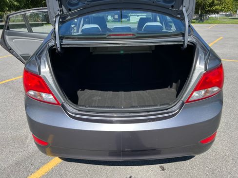 Used 2015 Hyundai Accent GLS FWD image 27