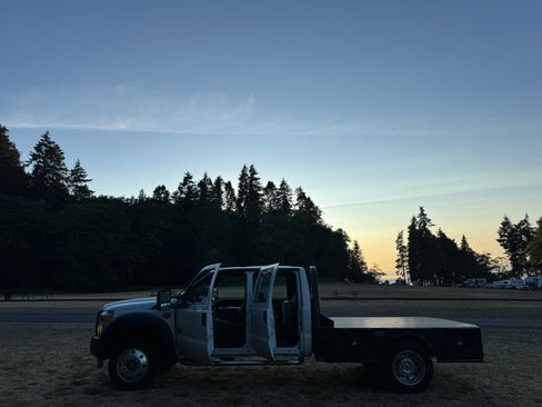 Used 2011 Ford F450 XL w/ High Capacity Trailer Tow Pkg AWD/4WD image 4