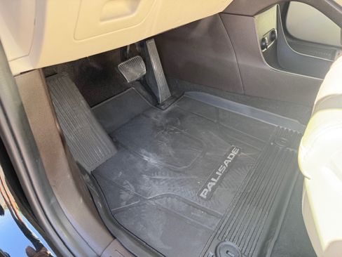 Used 2021 Hyundai Palisade Calligraphy w/ Cargo Package image 29