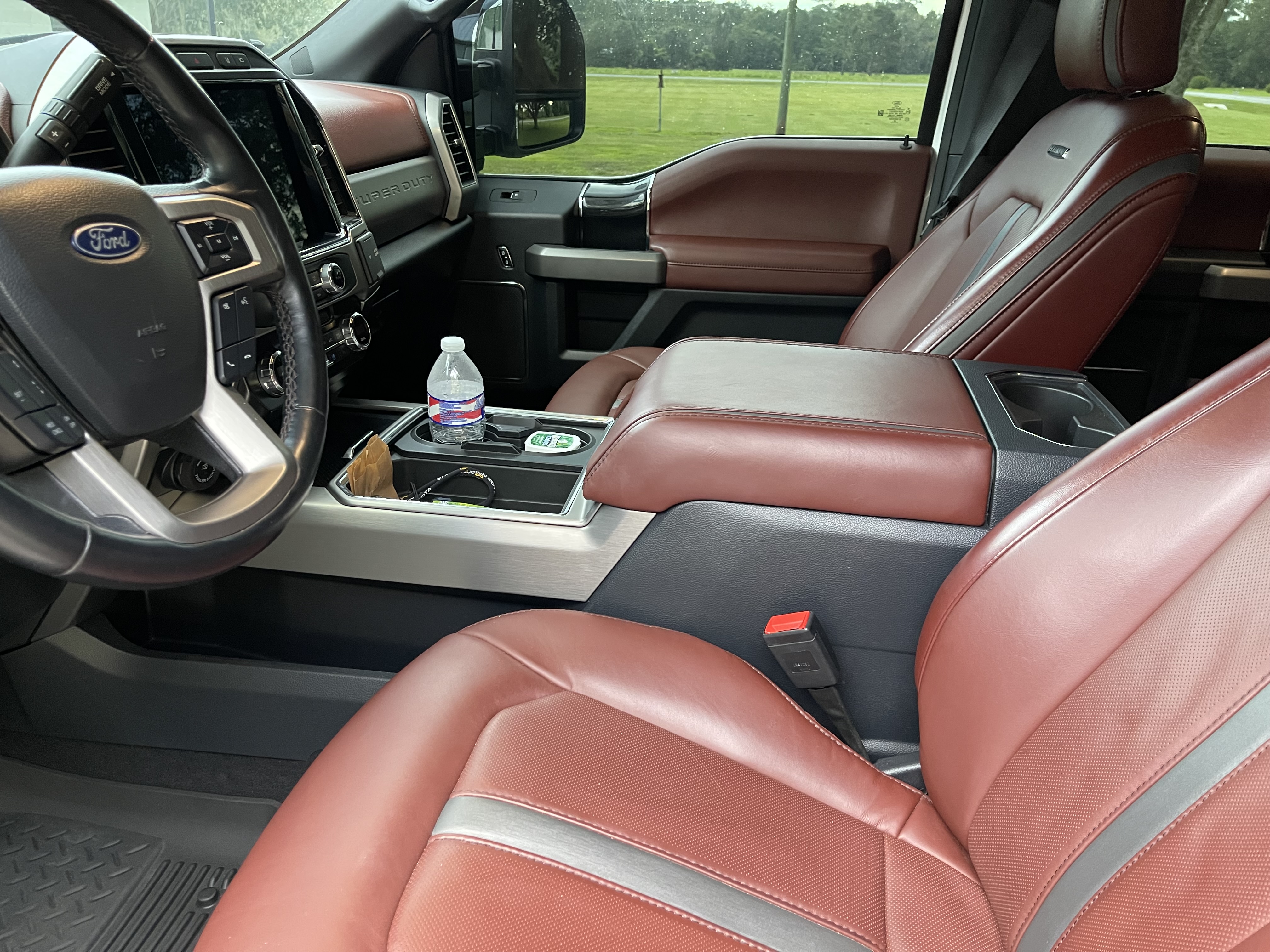 Used 2022 Ford F350 Platinum AWD/4WD image 6