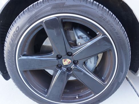 Used 2019 Porsche Macan S image 16