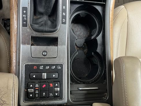 Used 2013 Land Rover Range Rover Sport HSE LUX w/ HSE Luxury Silver Pkg image 15