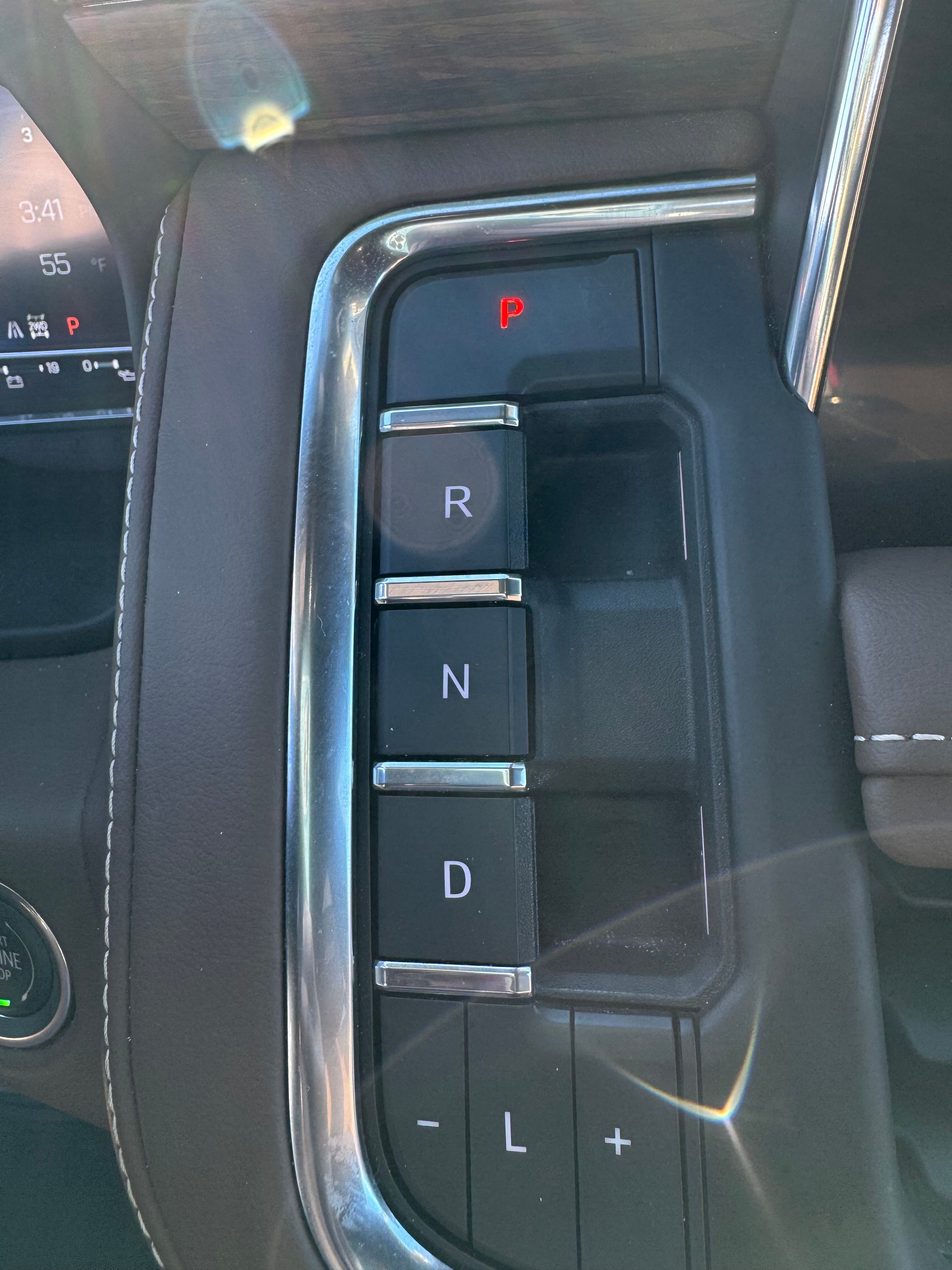 Used 2022 Chevrolet Tahoe High Country AWD/4WD image 6