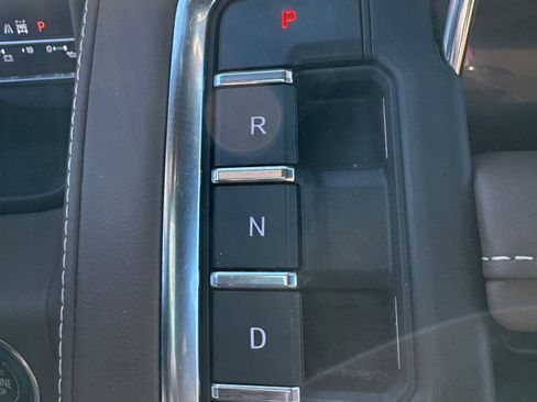 Used 2022 Chevrolet Tahoe High Country image 6