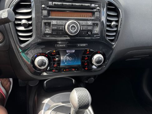 Used 2012 Nissan Juke SV image 12