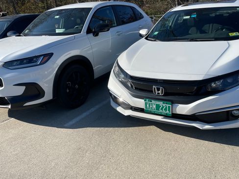 Used 2019 Honda Civic EX image 1