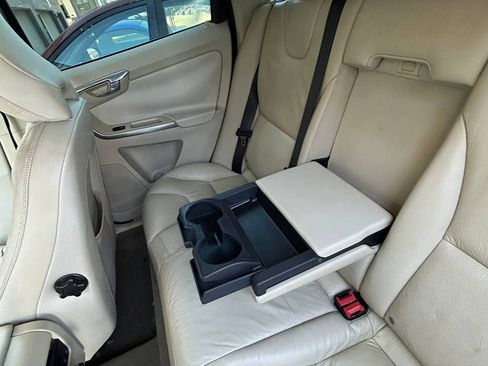 Used 2013 Volvo XC60 T6 image 10