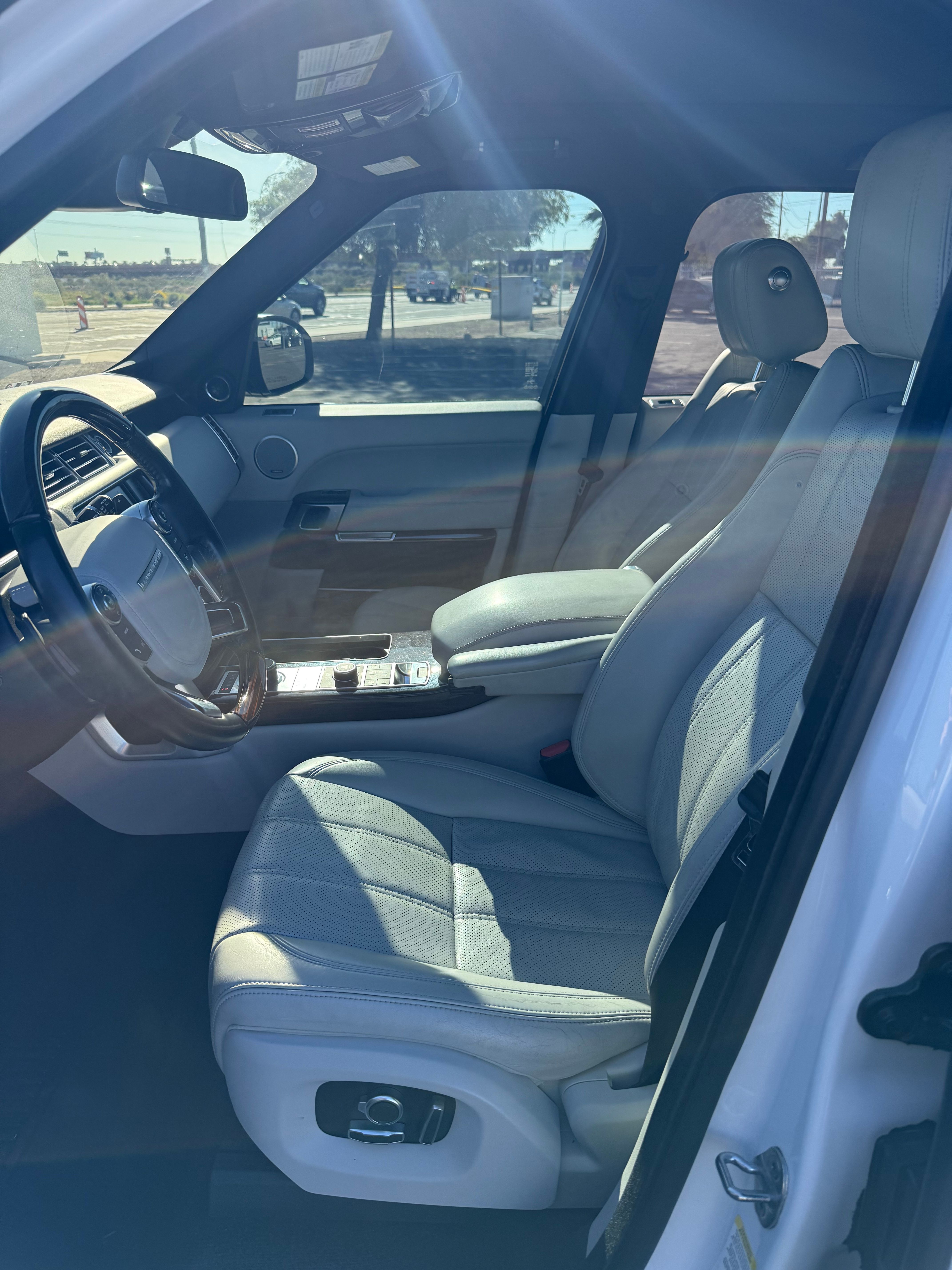 Used 2016 Land Rover Range Rover Supercharged AWD/4WD image 5