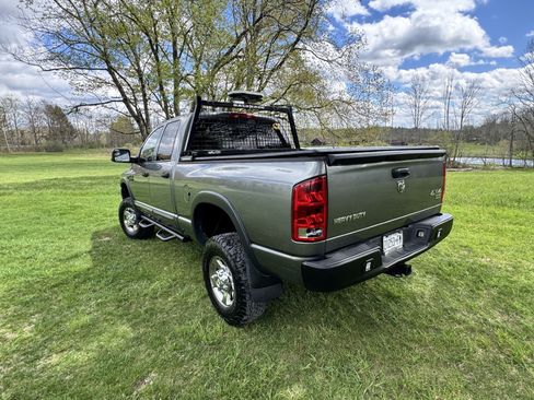 Used 2006 Dodge Ram 2500 Truck SLT AWD/4WD image 6