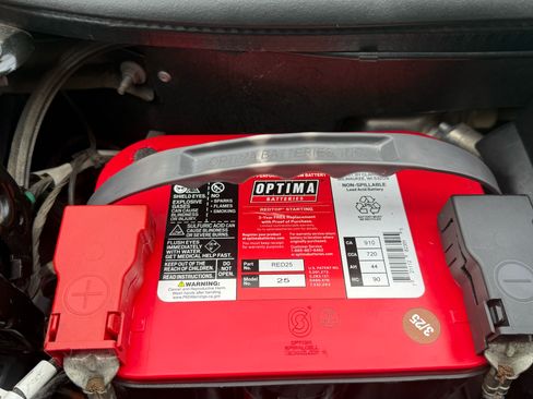 Used 2004 Chevrolet Corvette Coupe w/ Roof Package image 14